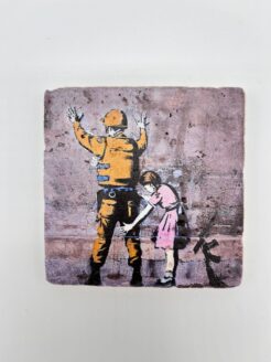 Banksy Tuile 'Girl Frisking Soldier'