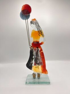 Fille de verre avec ballon - Rouge et noir
