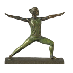 Body Talk Yoga – Posture du guerrier, tatoué