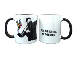 Mug en céramique Banksy 325 ml – The Flowerthrower