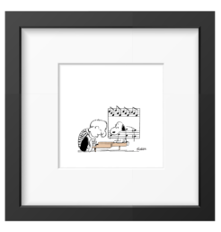 Schroeder jouant du piano tandis que Snoopy s'appuie dessus, avec des notes de musique au-dessus, tirage Peanuts encadré